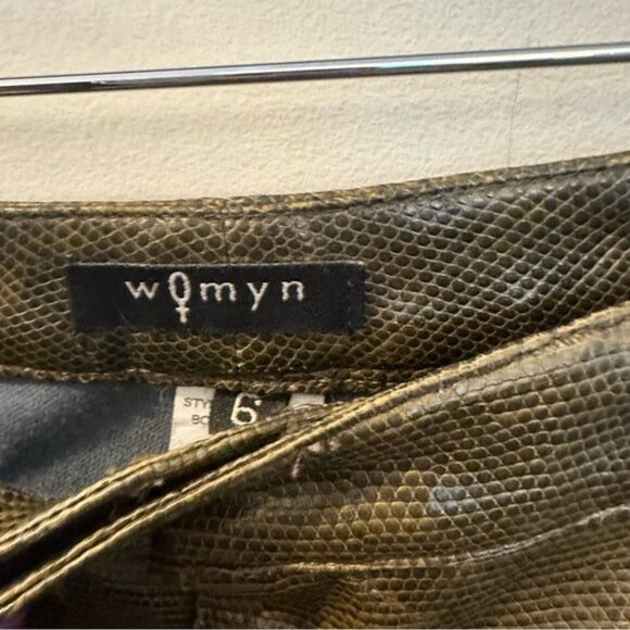 Womyn Shimmering Brown Gold Textured Snake Embossed Pants Size 6 - Picture 6 of 11